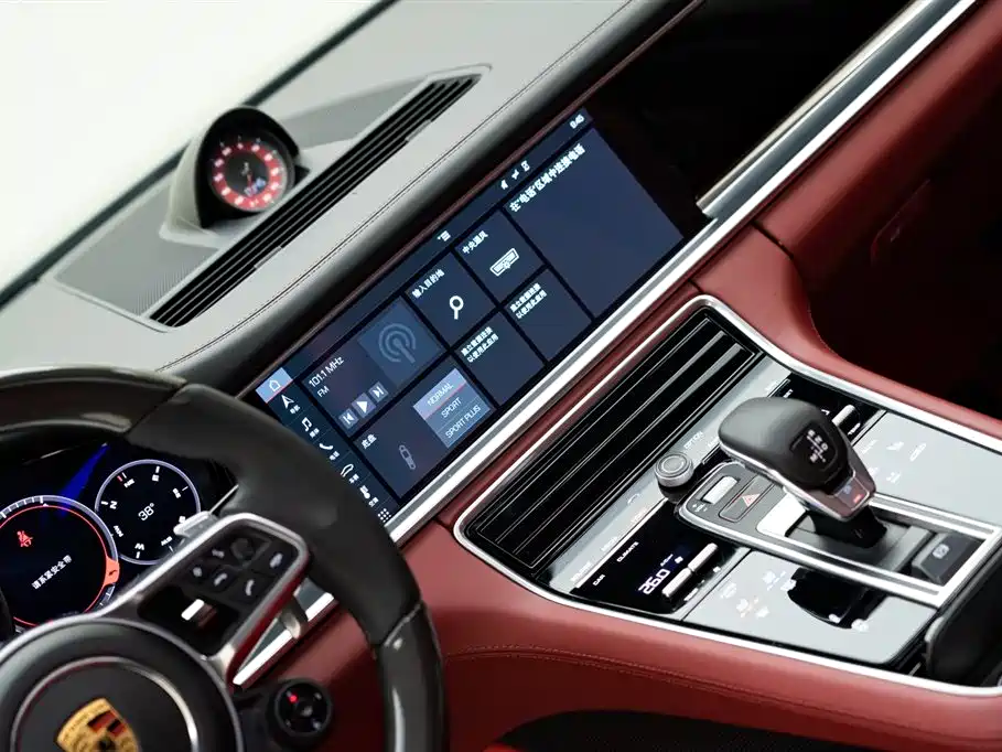 Porsche Panamera 2019 — фото 14