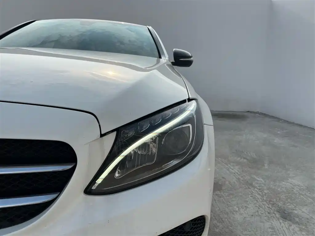 Mercedes-Benz C-Class 2018 — фото 15