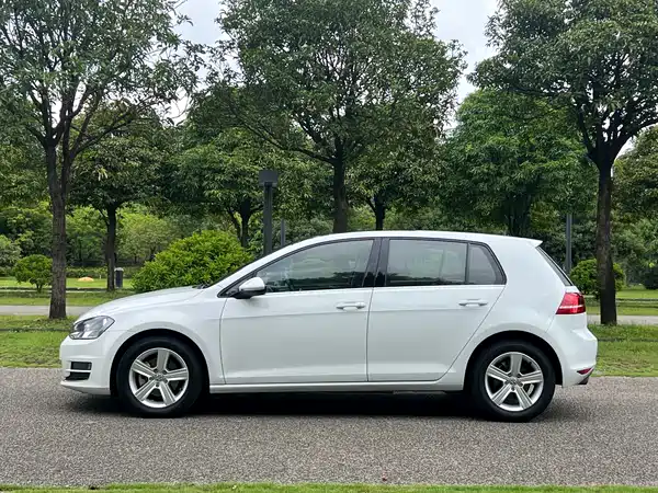 Volkswagen Golf 2014