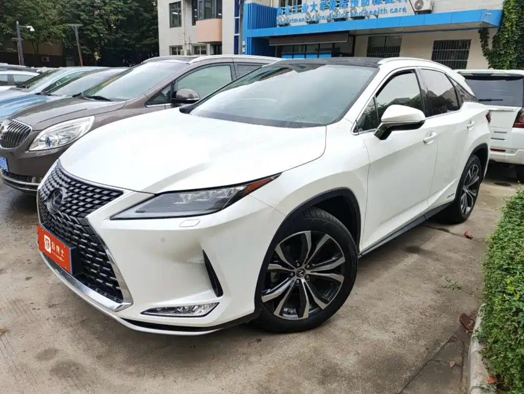 Lexus RX 2020