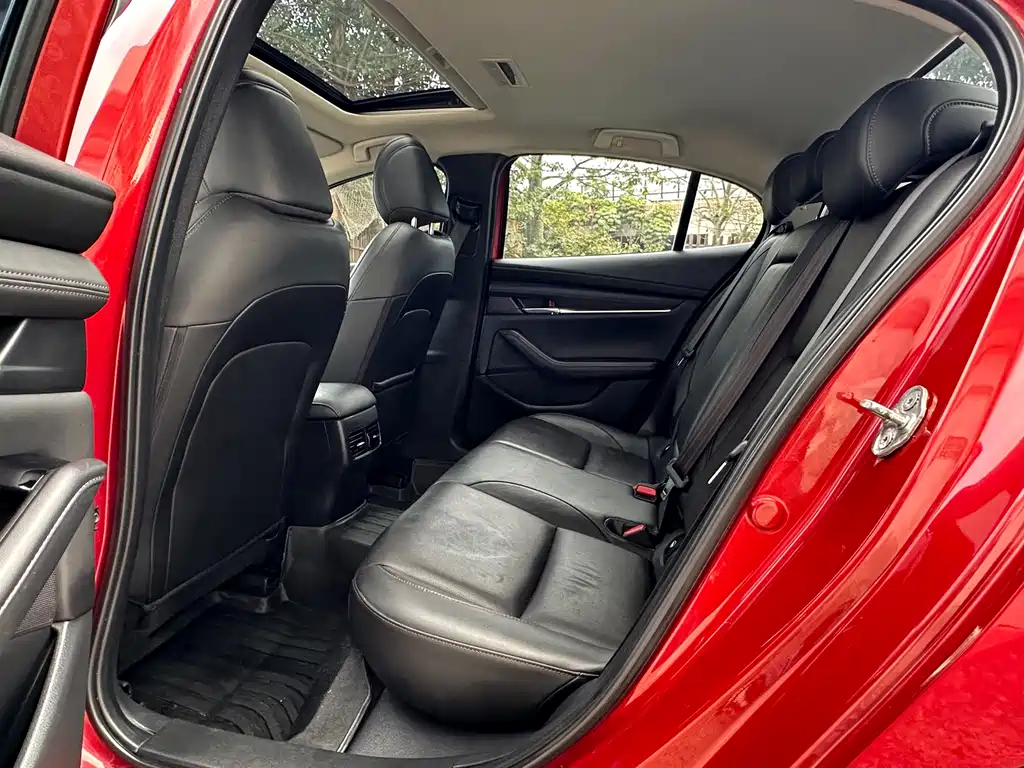 Mazda 3 Axela 2022