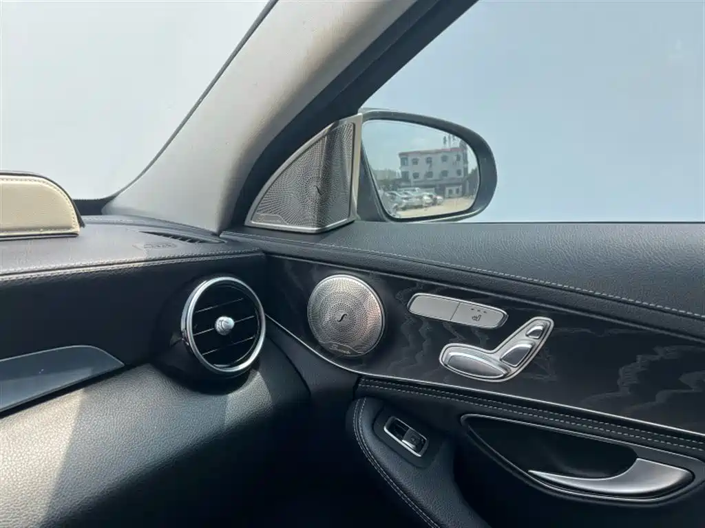Mercedes-Benz C-Class 2020 — фото 11