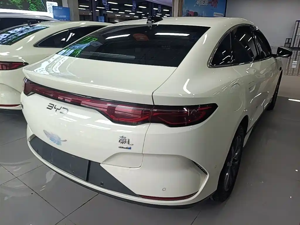 BYD Qin L 2025 — фото 7