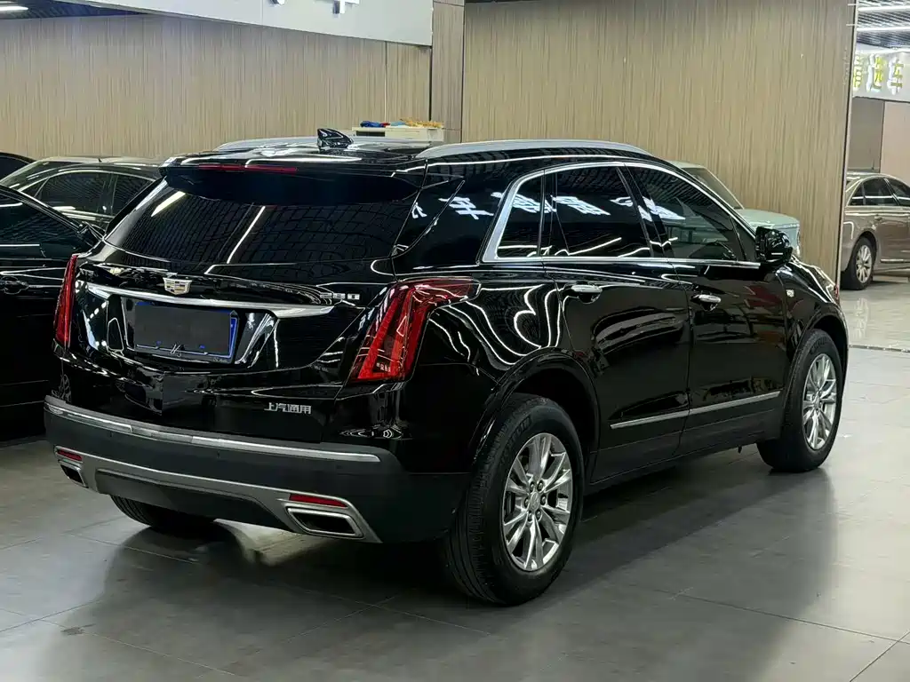 Cadillac XT5 2021 — фото 6