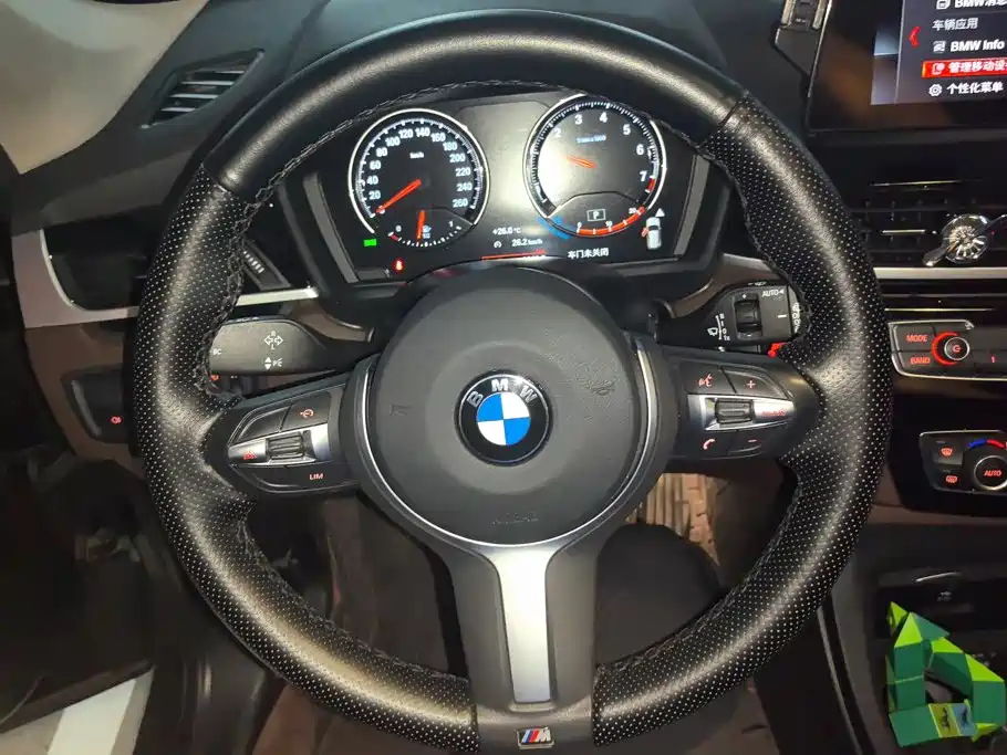 BMW X1 2022 — фото 15