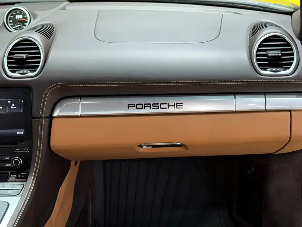 Porsche 718 2017 — фото 13
