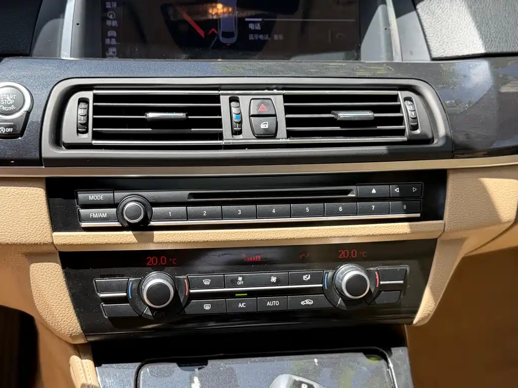 BMW 5 Series 2013 — фото 12