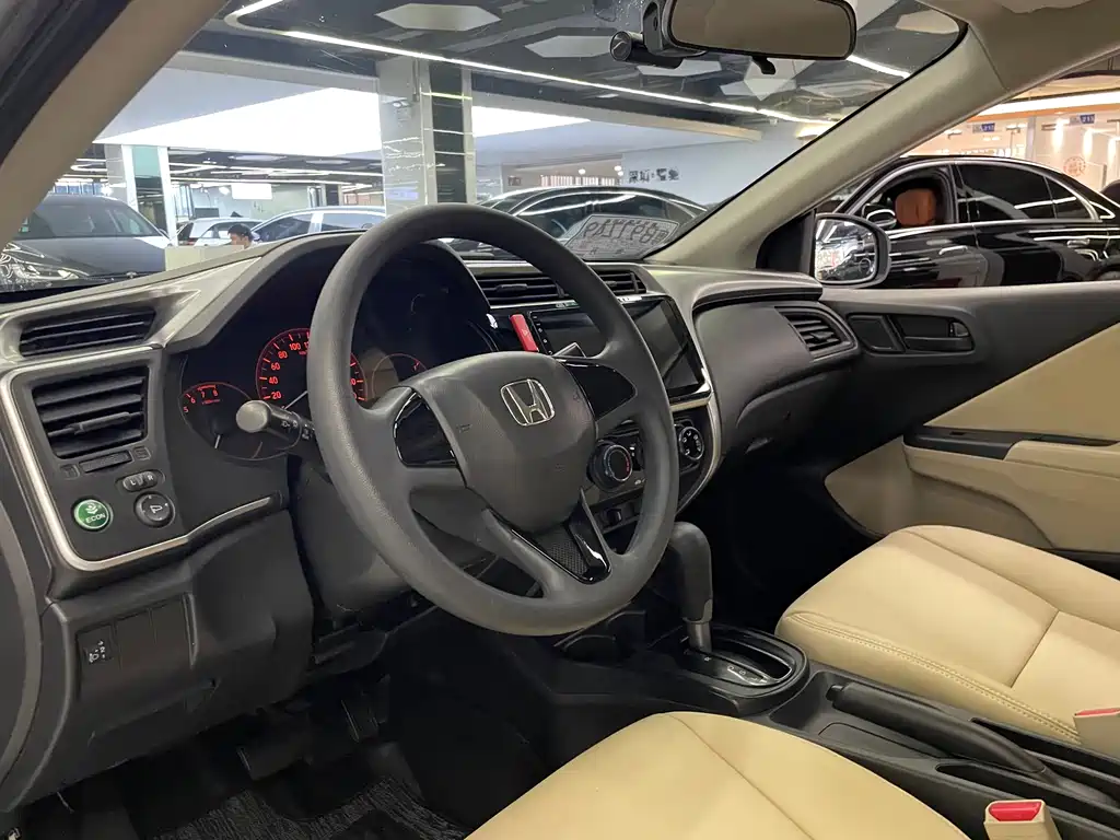 Honda City 2016 — фото 11