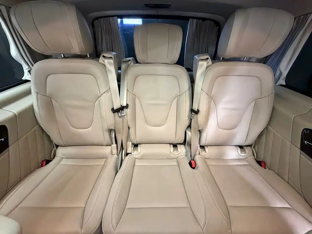 Mercedes-Benz V-Class 2019 — фото 6