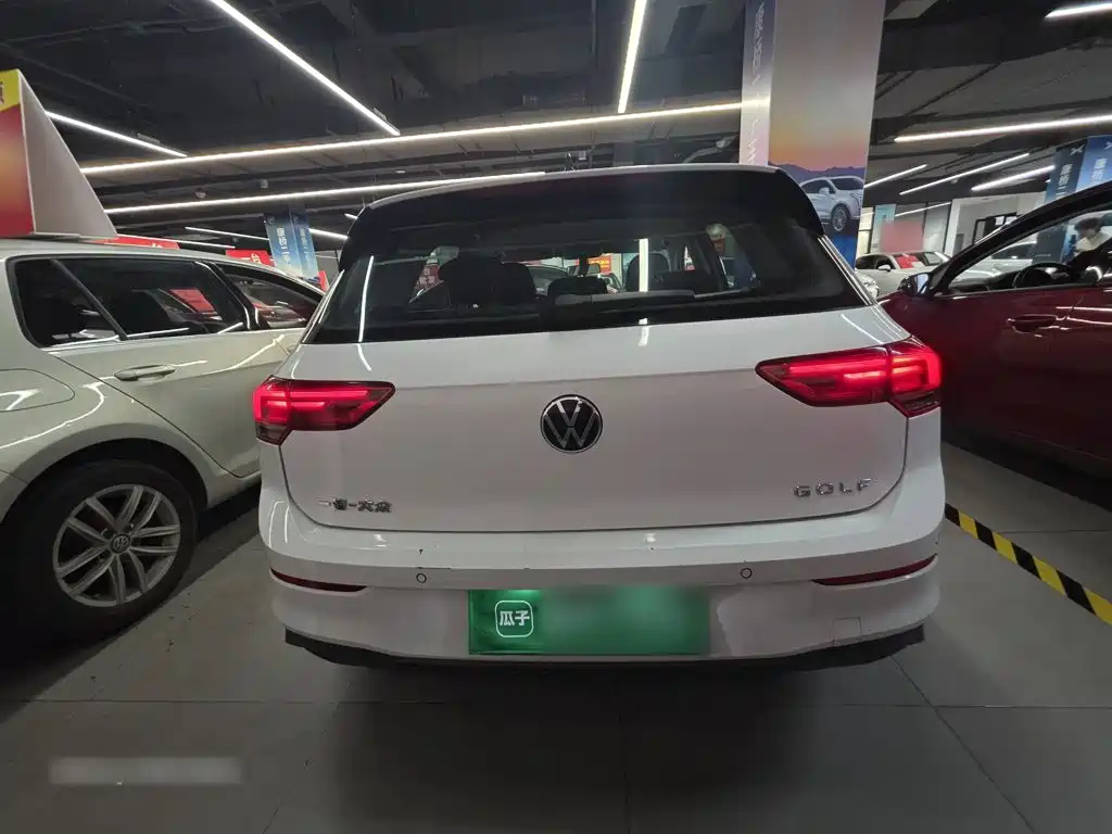 Volkswagen Golf 2023