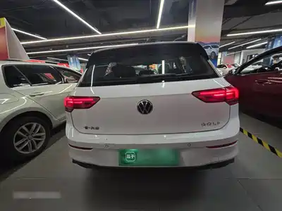 Volkswagen Golf 2023