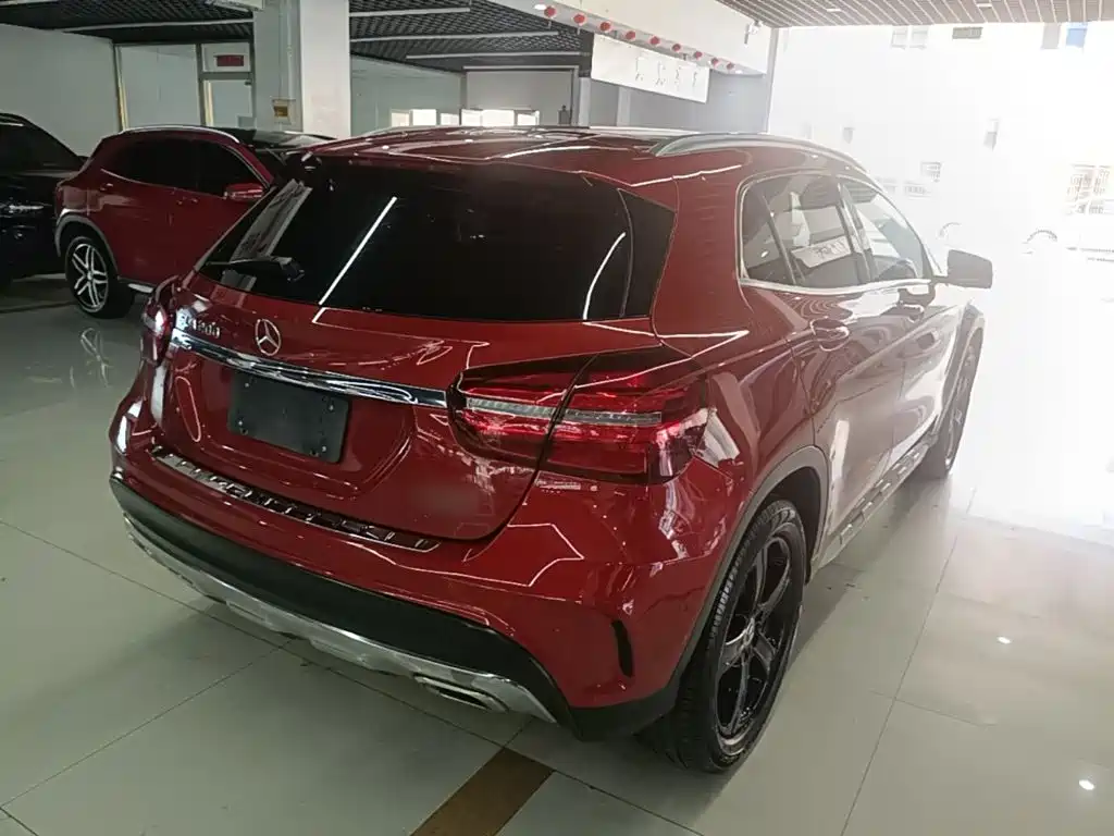 Mercedes-Benz GLA 2019