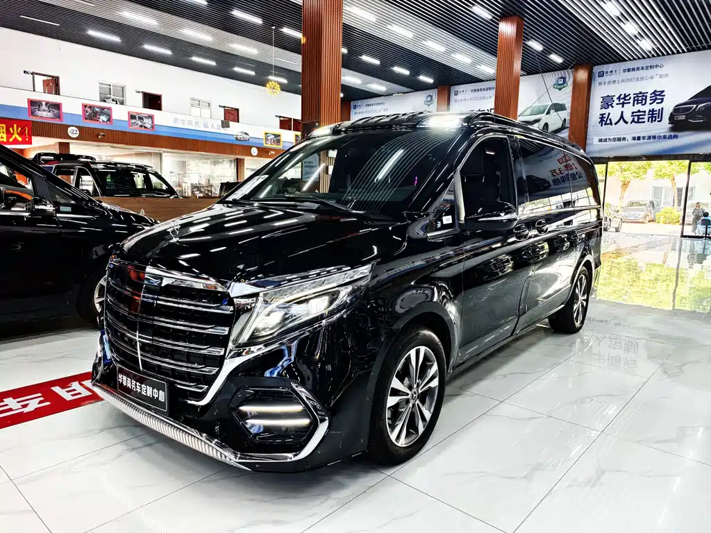 Mercedes-Benz V-Class 2020 — фото 1