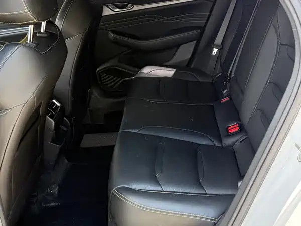 Geely Xingrui 2023