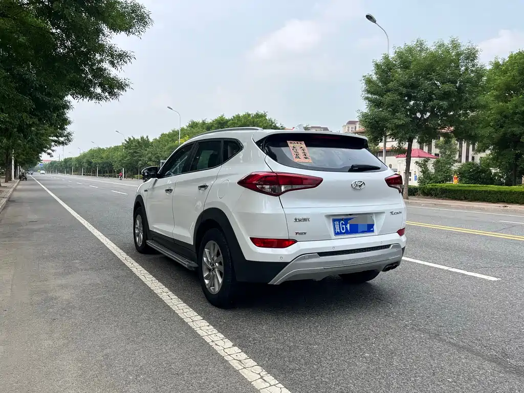 Hyundai Tucson 2015 — фото 5