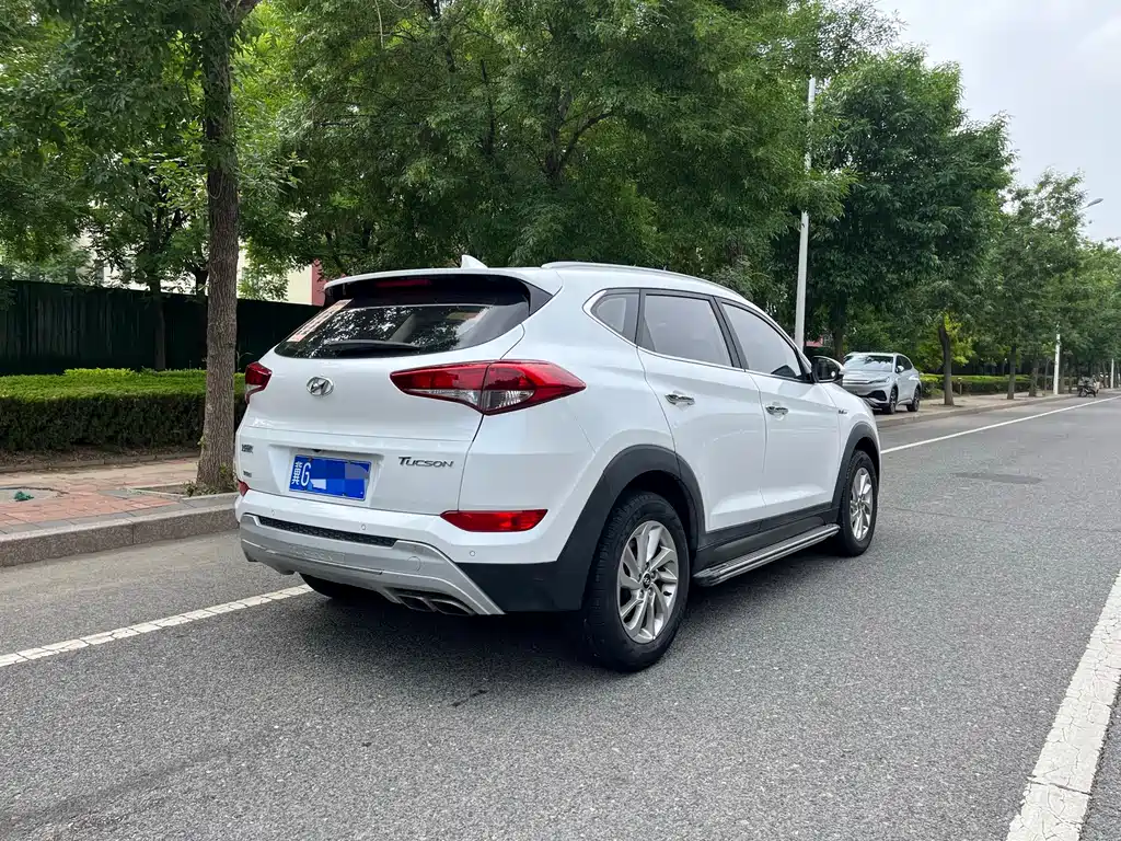 Hyundai Tucson 2015 — фото 6