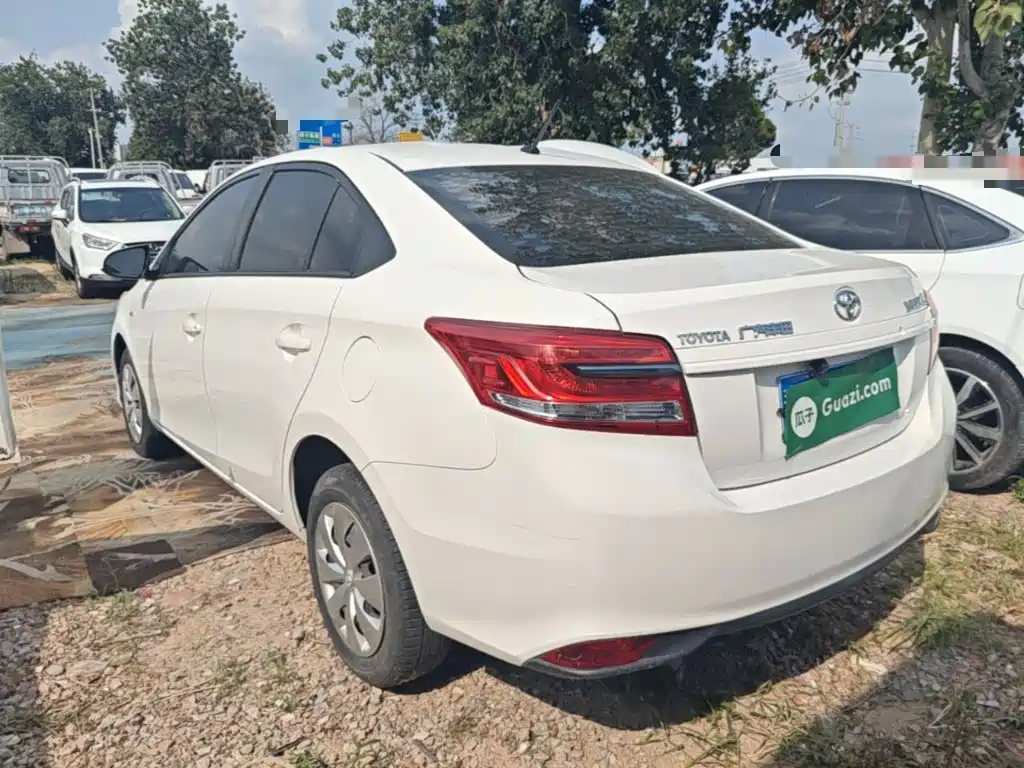 Toyota Yaris L 2019