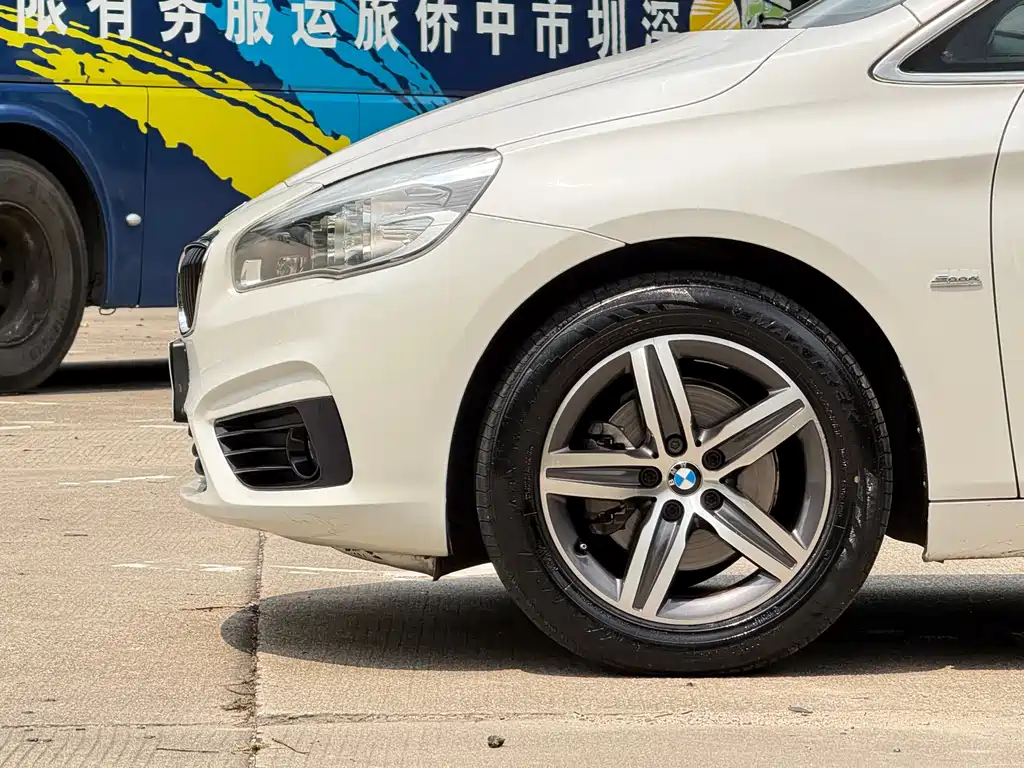 BMW 2 Series Gran Tourer 2016 — фото 14
