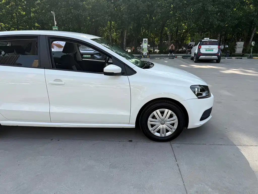 Volkswagen Polo 2019 — фото 13