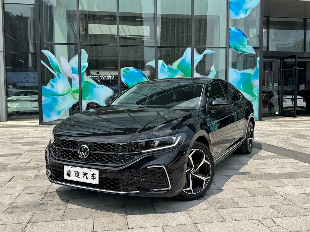 Volkswagen Passat 2024
