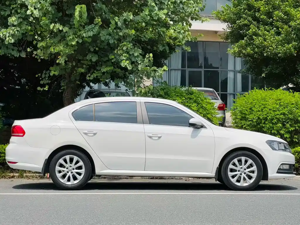 Volkswagen Lavida 2016