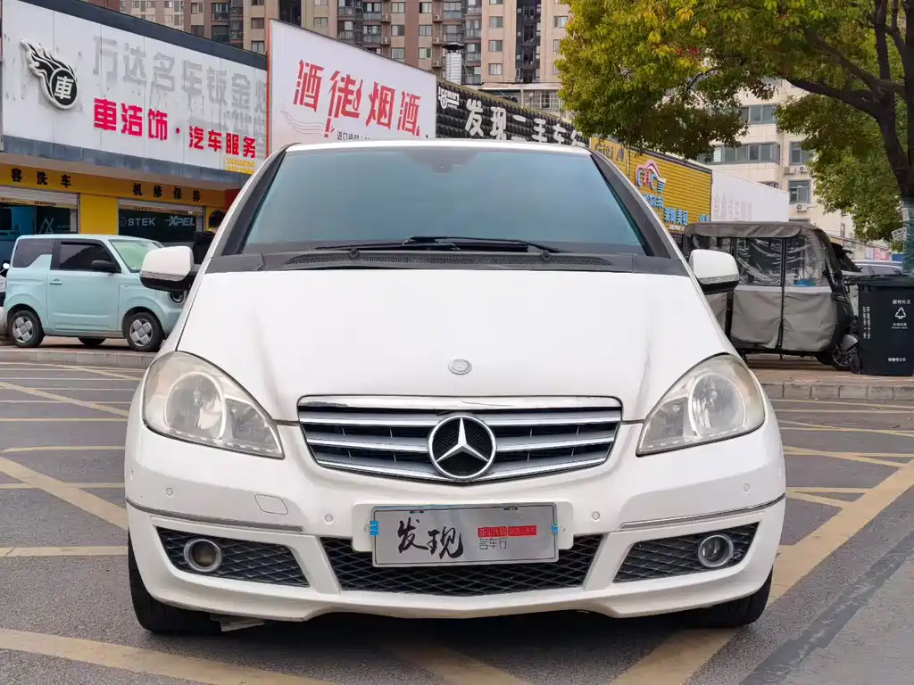 Mercedes-Benz A-Class 2011