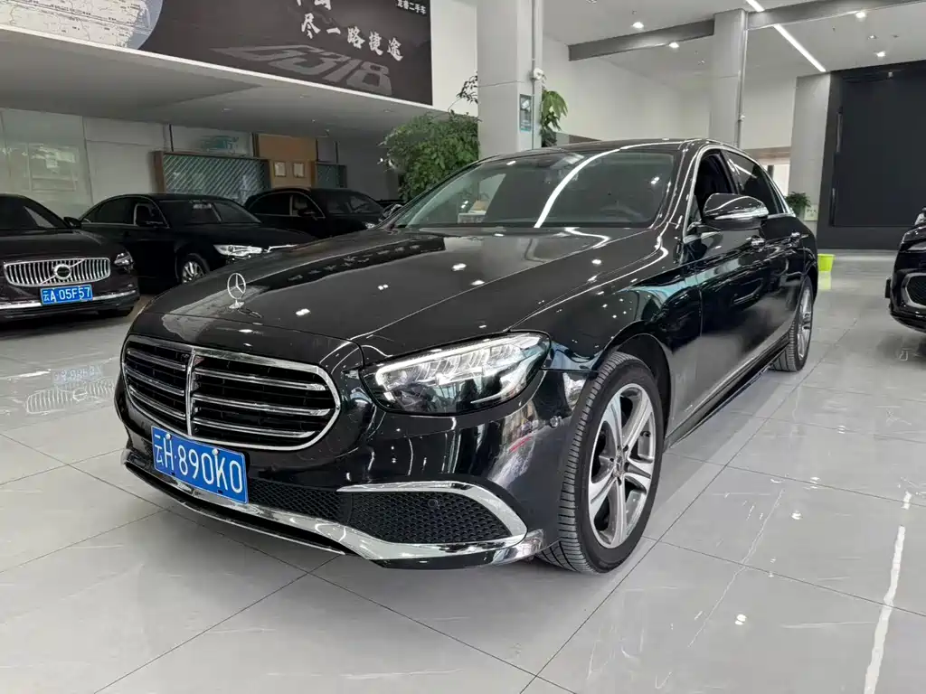 Mercedes-Benz E-Class 2020 — фото 12