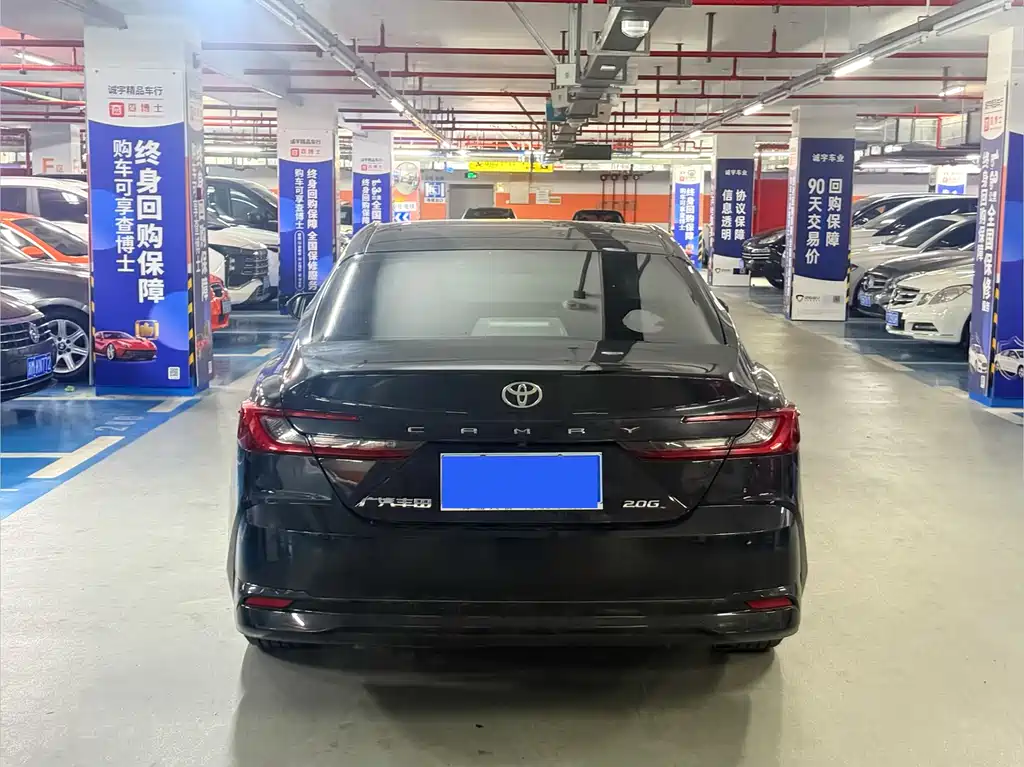 Toyota Camry 2024 — фото 15