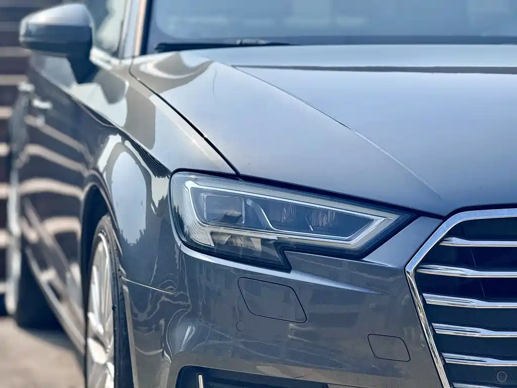 Audi A3 2018 — фото 4