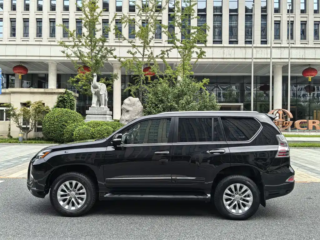 Lexus GX 2014 — фото 2