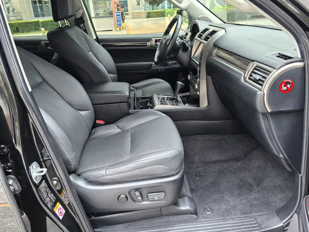 Lexus GX 2014 — фото 14