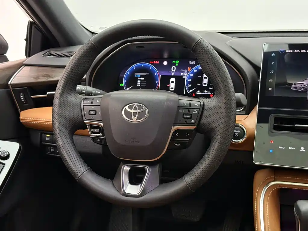 Toyota Avalon 2024 — фото 12
