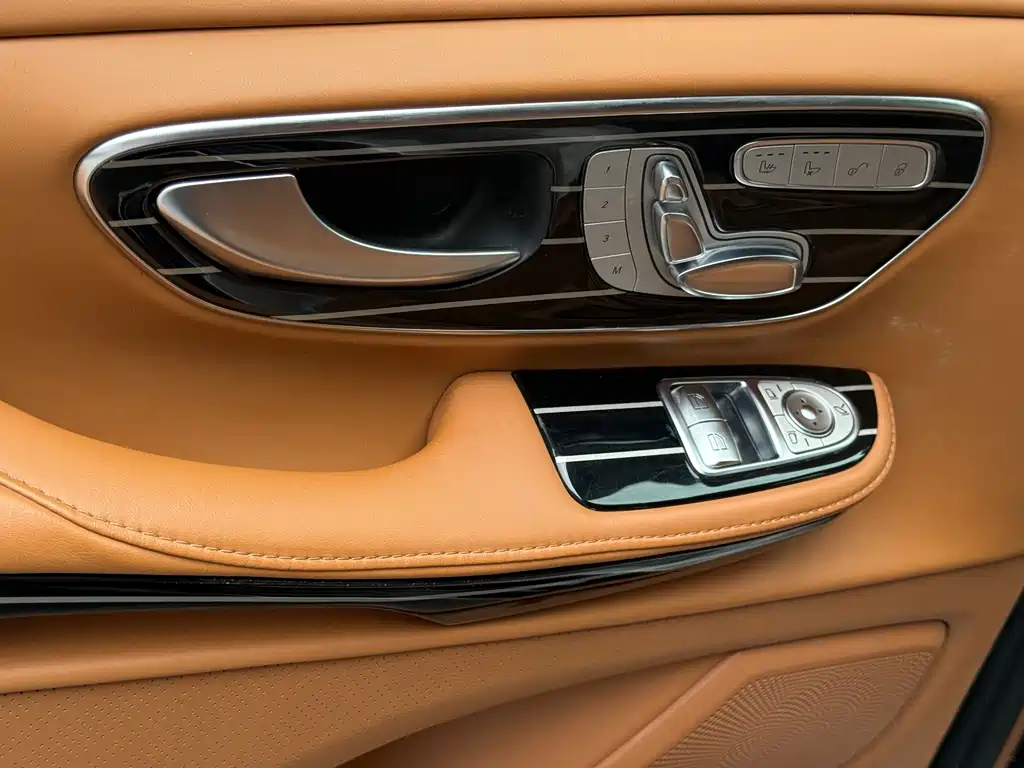Mercedes-Benz V-Class 2023