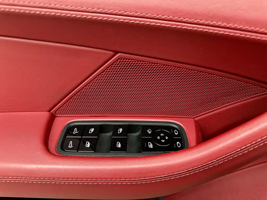Porsche Panamera 2020 — фото 17