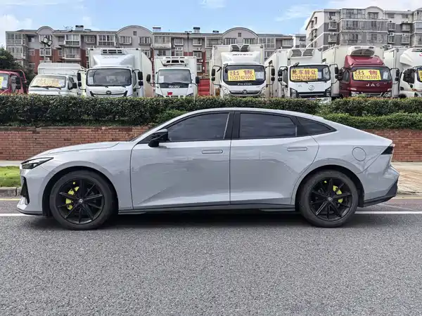 Changan UNI-V 2022