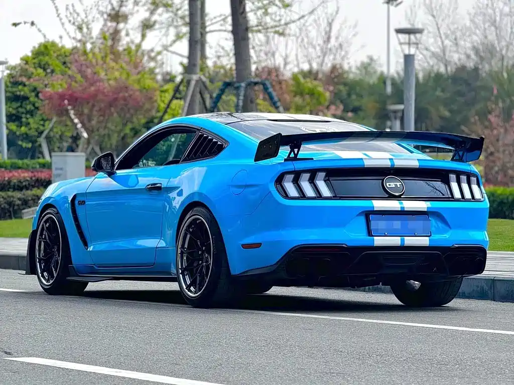 Ford Mustang 2017 — фото 6