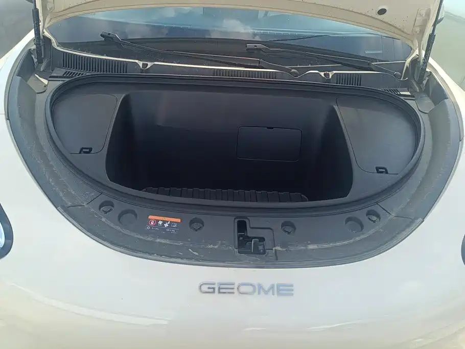 Geely Galaxy Starwish 2026 — фото 10