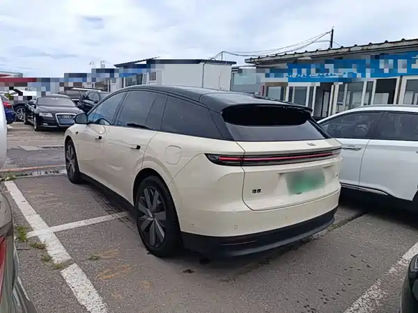Li Auto i6 2026