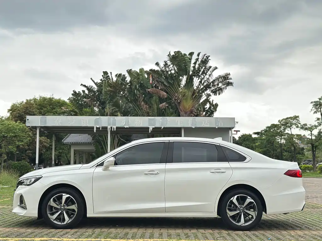 GAC Motor Trumpchi GA6 2019 — фото 10