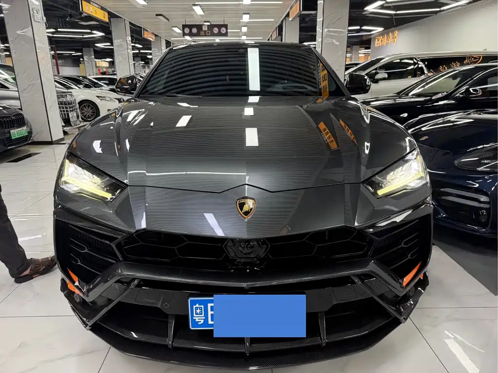 Lamborghini Urus 2020 — фото 2