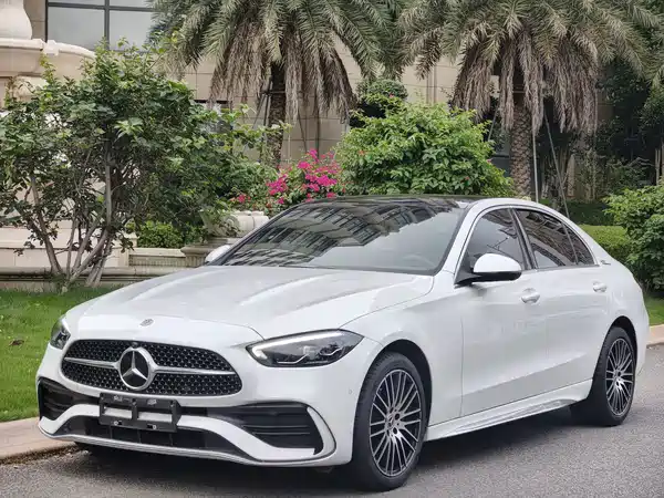 Mercedes-Benz C-Class 2024