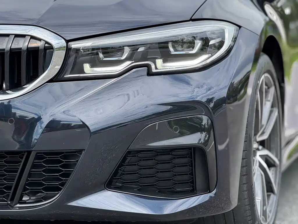 BMW 3 Series 2022 — фото 16