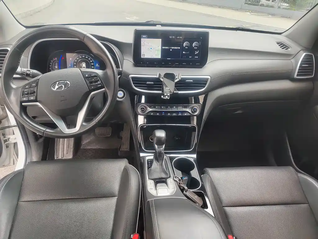 Hyundai Tucson 2019 — фото 6
