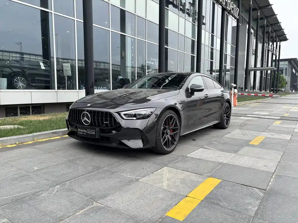 Mercedes-Benz AMG GT 2025 — фото 1