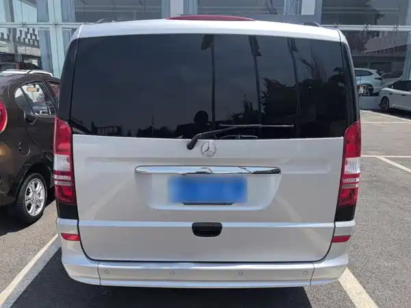 Mercedes-Benz Viano 2013