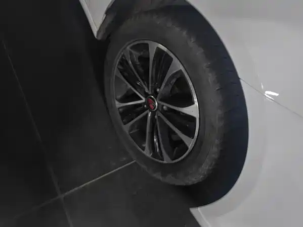 Roewe i6 Classic 2020