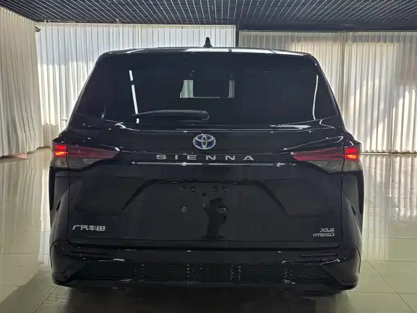 Toyota Sienna 2022