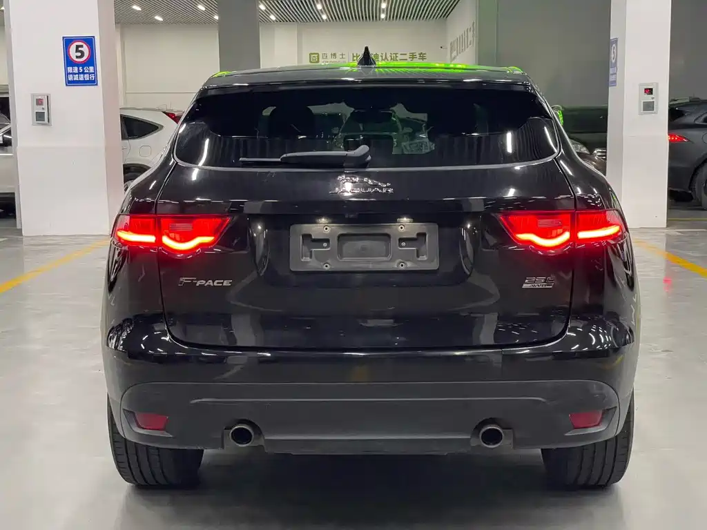 Jaguar F-PACE 2020 — фото 18