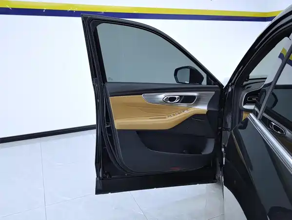 GAC Trumpchi GS8 2024