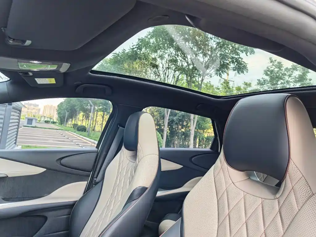 BYD Dolphin 2023
